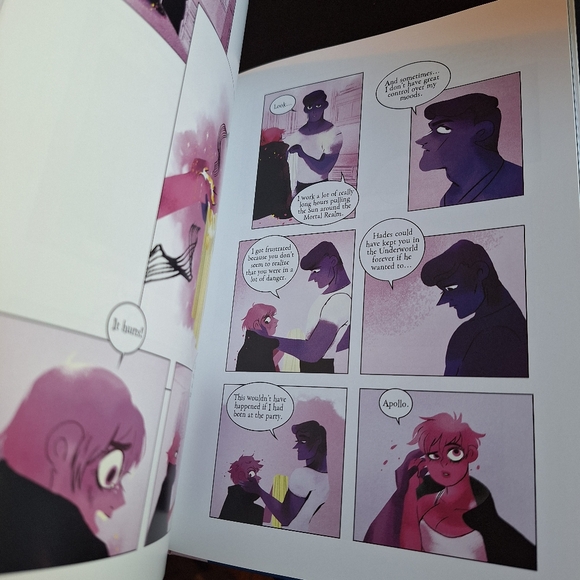 Lore Olympus Volume One Exclusive Edition - Picture 11 of 11